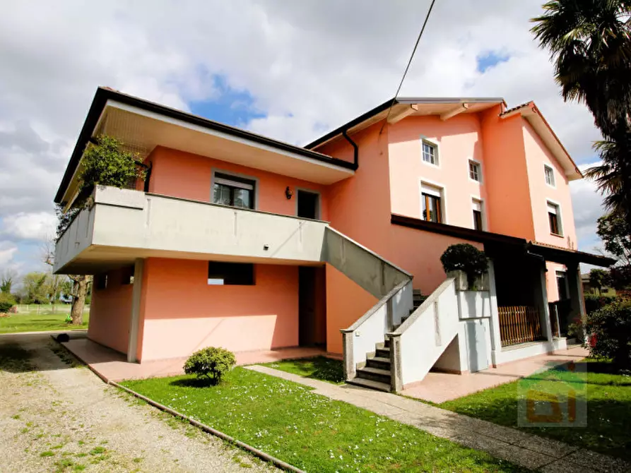 Immagine 1 di Casa indipendente in vendita  in Via Gorizia 24/a a Castions Di Strada