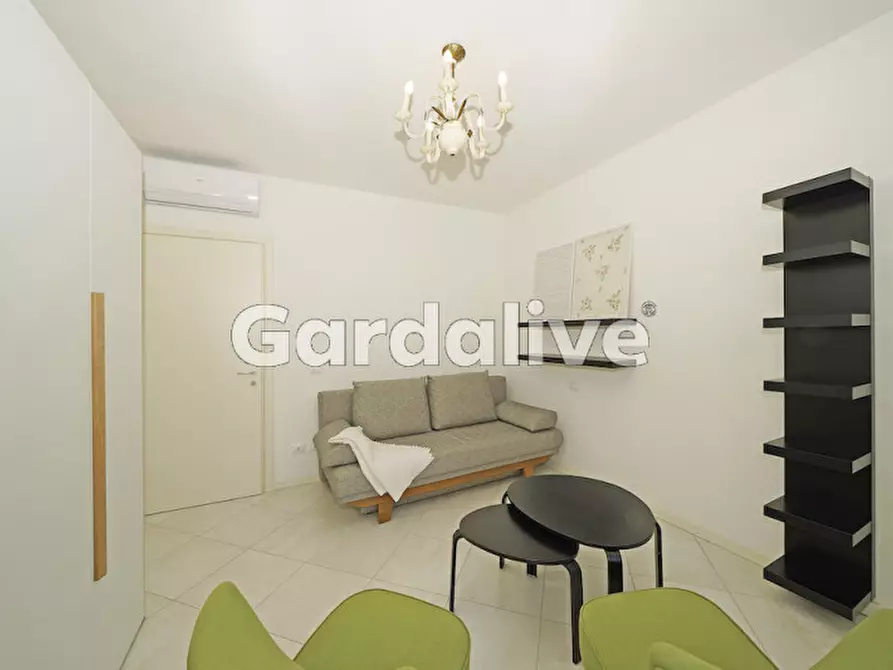 Immagine 6 di Appartamento in vendita  in Viale Ugo Foscolo, 134 a Toscolano-Maderno