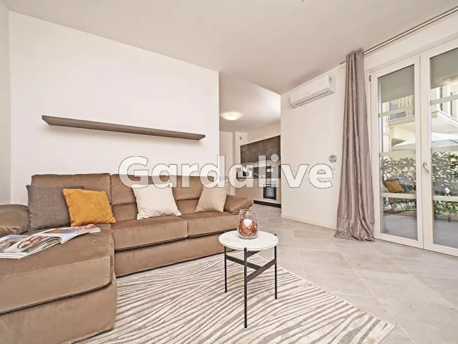 Immagine 7 di Appartamento in vendita  in Viale Ugo Foscolo, 134 a Toscolano-Maderno