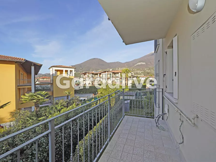 Immagine 5 di Appartamento in vendita  in Viale Ugo Foscolo, 134 a Toscolano-Maderno