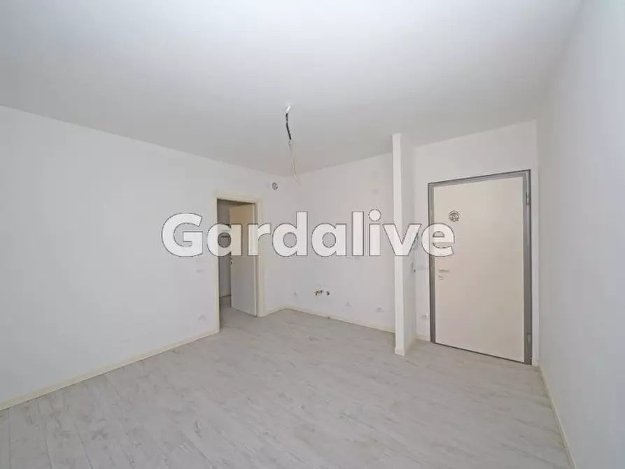 Immagine 7 di Appartamento in vendita  in Viale Ugo Foscolo, 134 a Toscolano-Maderno