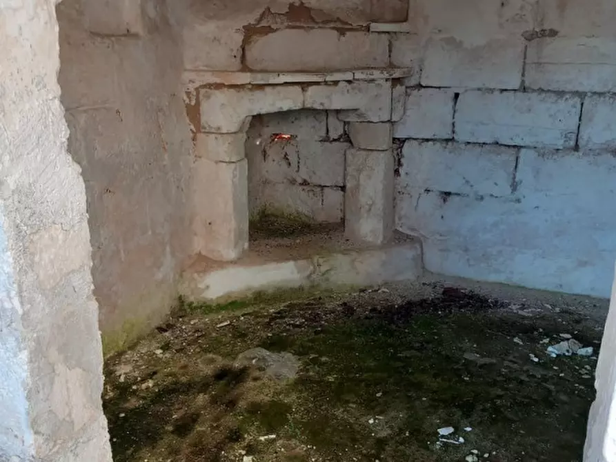 Immagine 4 di Rustico / casale in vendita  a Carovigno