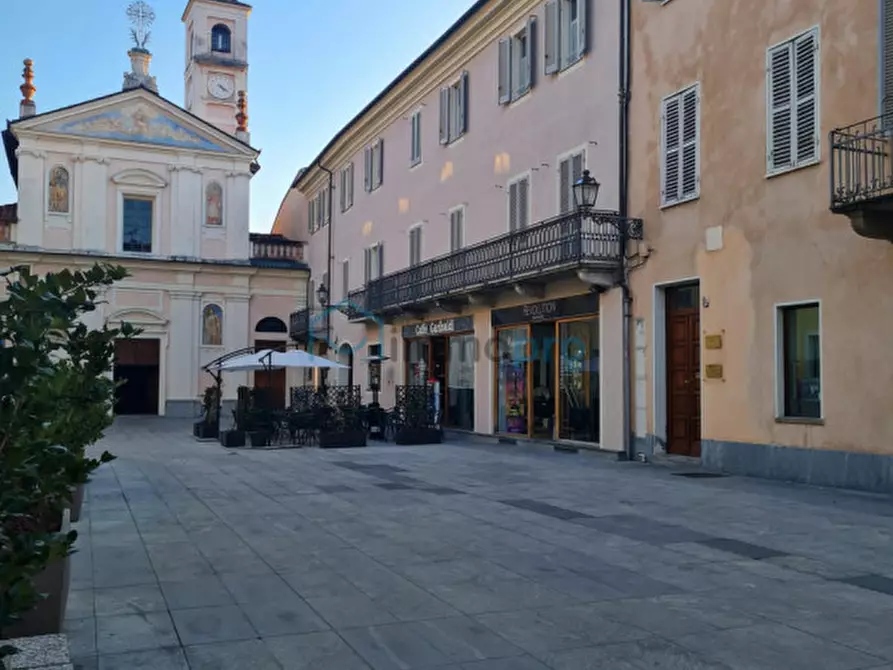 Immagine 3 di Negozio in vendita  in Piazza Garibaldi 8 a Rivarolo Canavese