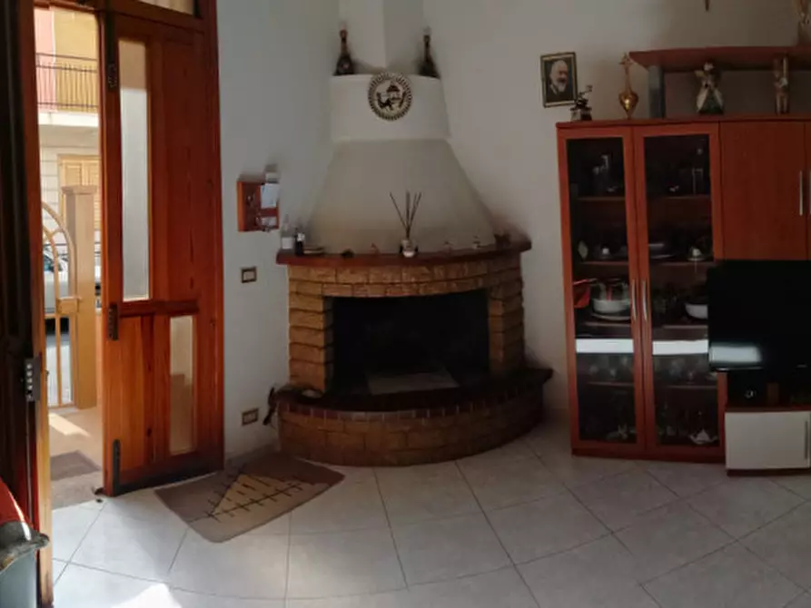 Immagine 1 di Appartamento in vendita  a Avola