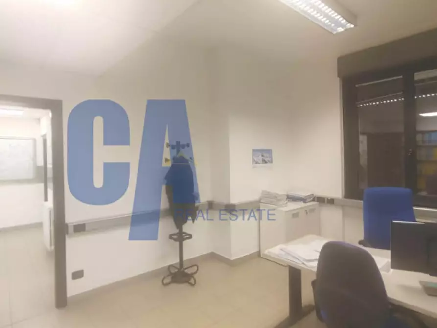 Immagine 12 di Palazzo in affitto  in VIA LINCOLN ABRAMO a Cinisello Balsamo