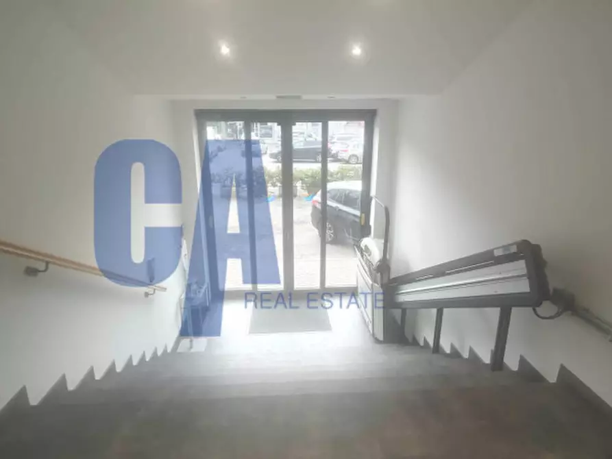 Immagine 9 di Palazzo in vendita  in VIA LINCOLN ABRAMO a Cinisello Balsamo