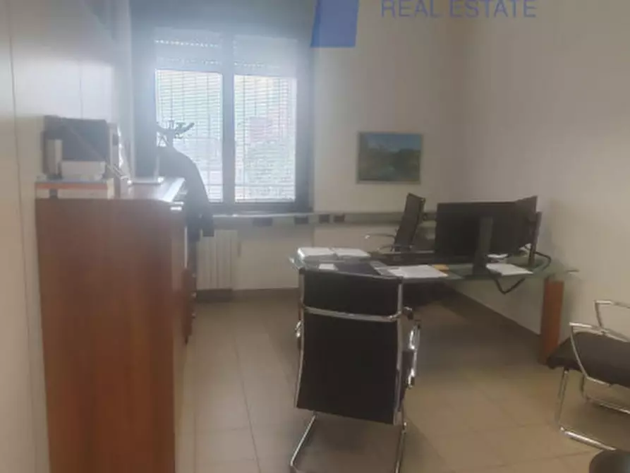 Immagine 11 di Palazzo in vendita  in VIA LINCOLN ABRAMO a Cinisello Balsamo