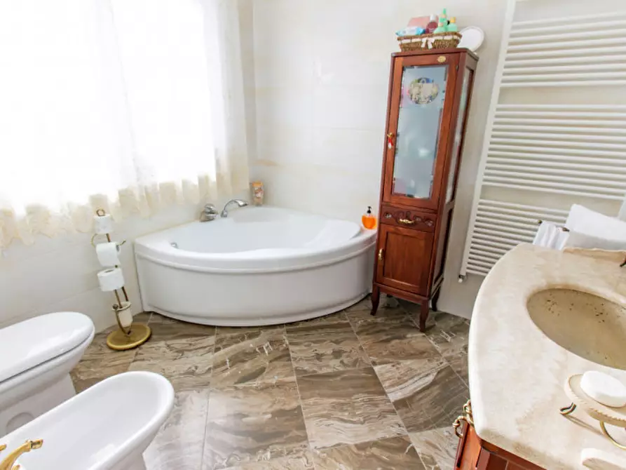 Immagine 33 di Villa in vendita  in Via Ai Colli, 13 a Barbania