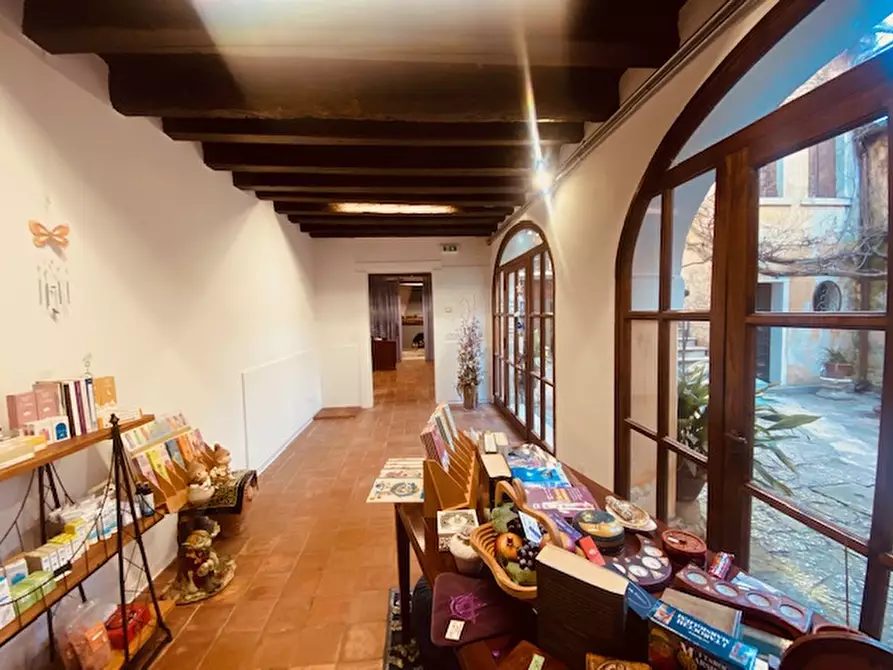 Immagine 9 di Ufficio in vendita  in Borgo Treviso a Castelfranco Veneto