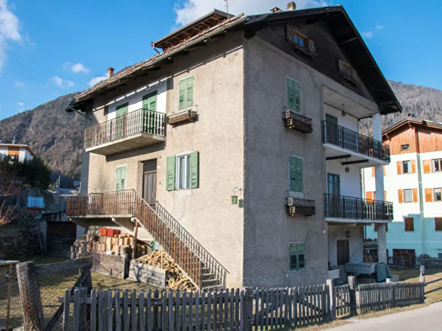 Immagine 1 di Casa indipendente in vendita  in Via degli Alpini a Male'