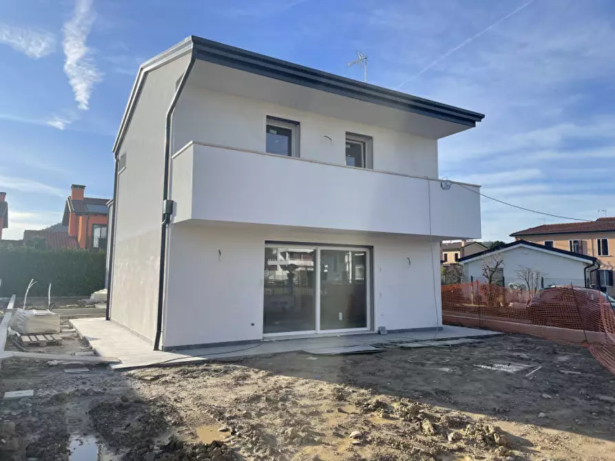 Immagine 1 di Casa bifamiliare in vendita  in via Monte lozzo a Abano Terme