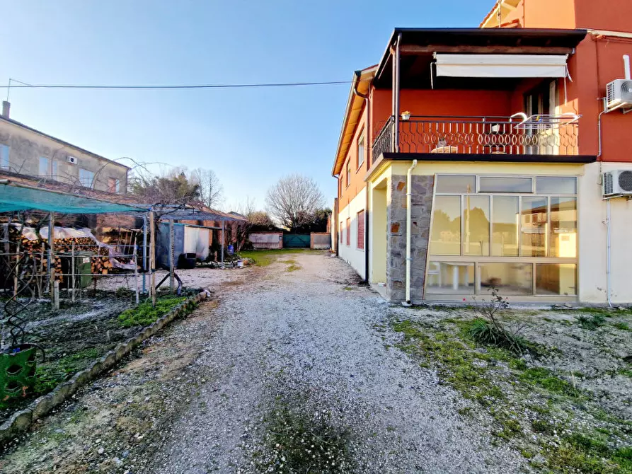 Immagine 7 di Appartamento in vendita  in VIA PRA a Este