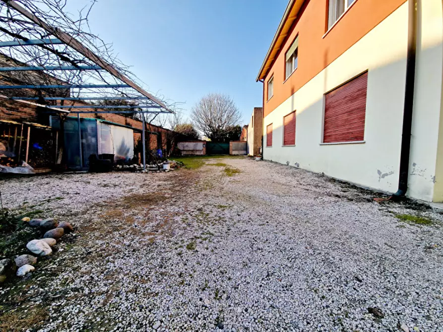 Immagine 10 di Appartamento in vendita  in VIA PRA a Este