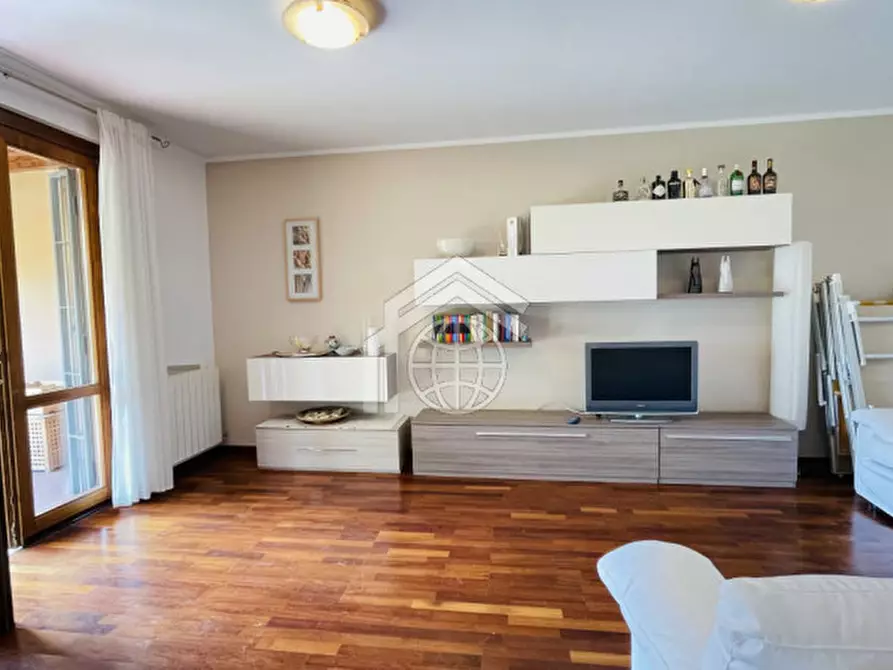 Immagine 8 di Appartamento in affitto  in Via Brenta a Padenghe Sul Garda