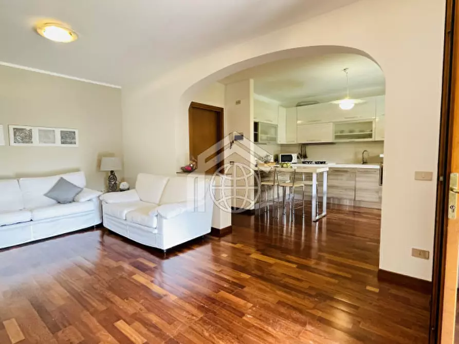 Immagine 9 di Appartamento in affitto  in Via Brenta a Padenghe Sul Garda