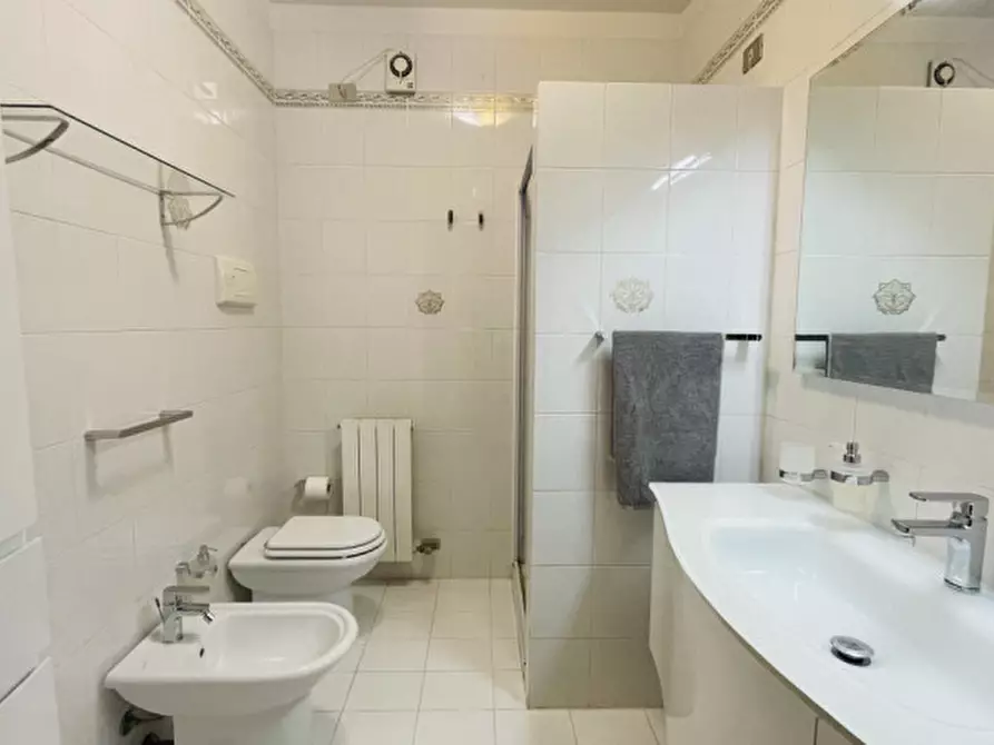 Immagine 20 di Appartamento in affitto  in Via Brenta a Padenghe Sul Garda