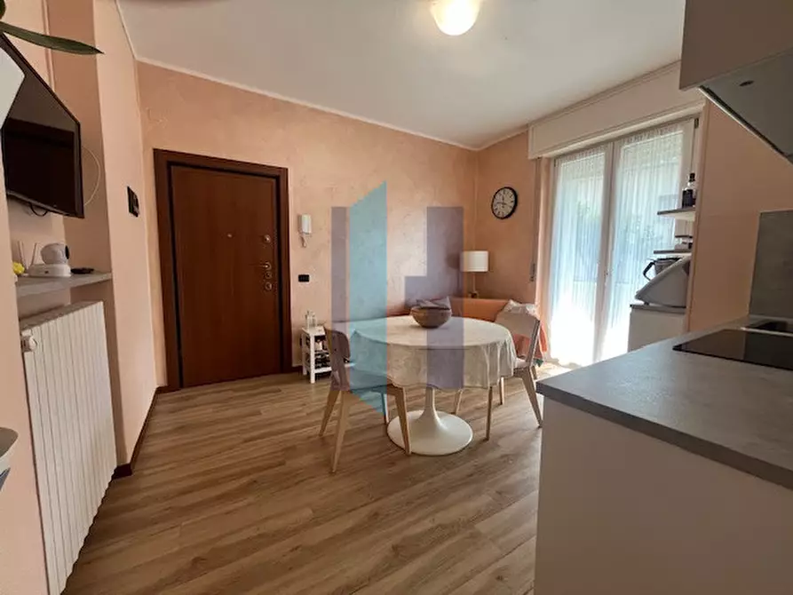 Immagine 6 di Appartamento in vendita  in Via Puccini a Curno