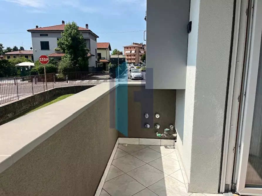 Immagine 7 di Appartamento in vendita  in Via Puccini a Curno