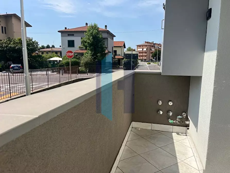 Immagine 8 di Appartamento in vendita  in Via Puccini a Curno