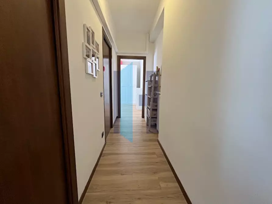 Immagine 11 di Appartamento in vendita  in Via Puccini a Curno