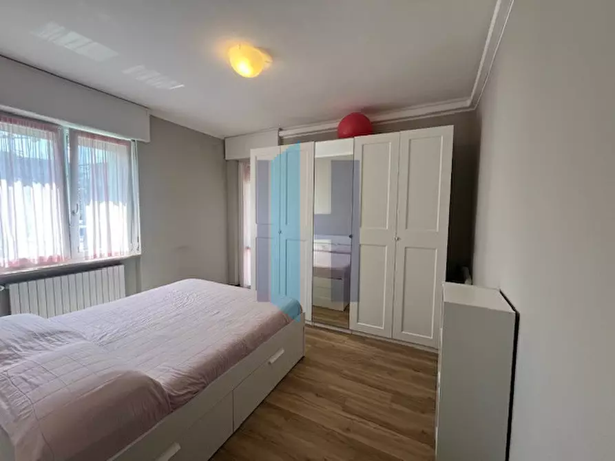 Immagine 14 di Appartamento in vendita  in Via Puccini a Curno
