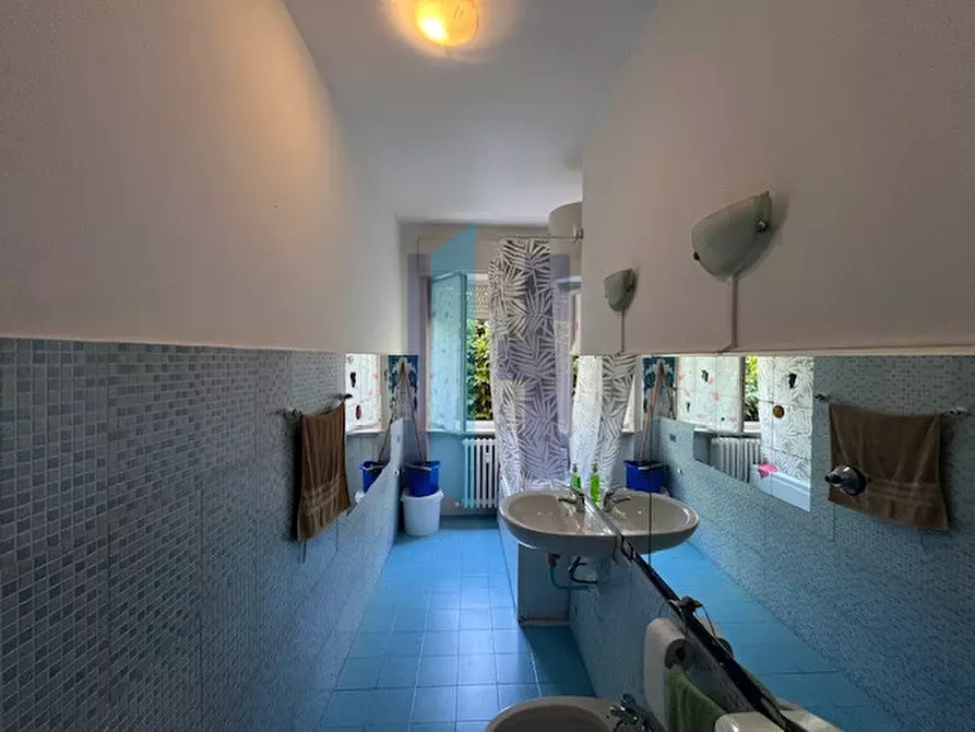 Immagine 14 di Appartamento in vendita  in Via Manzoni a Mozzo