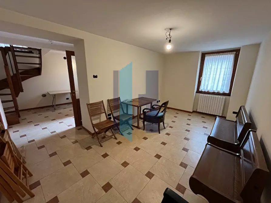 Immagine 1 di Appartamento in vendita  in Via Luigi Gamba a Curno