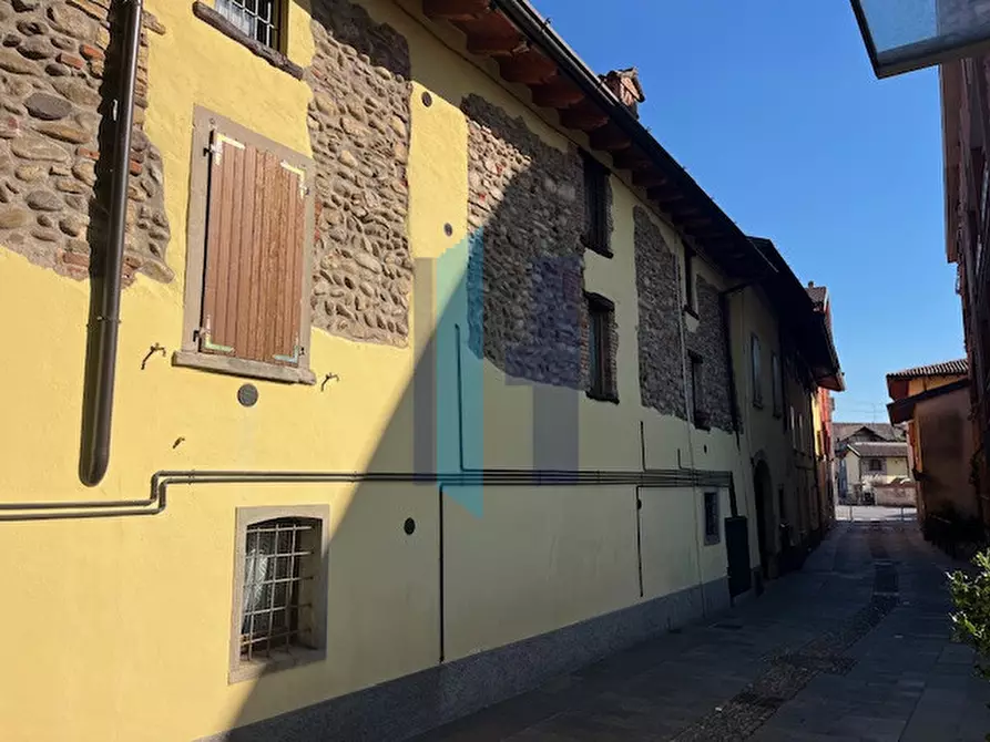 Immagine 22 di Appartamento in vendita  in Via Contradello a Curno
