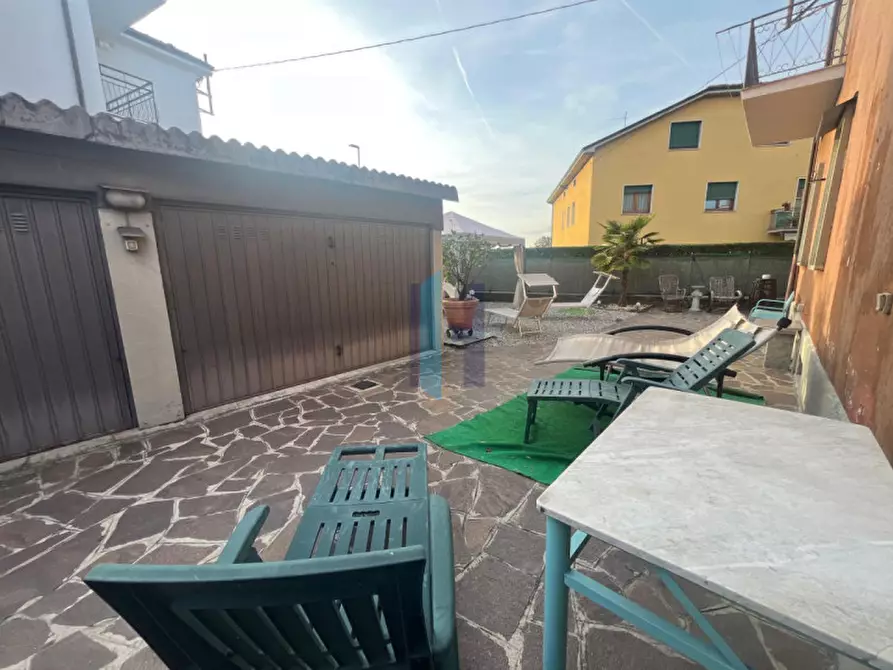 Immagine 20 di Casa indipendente in vendita  in Via Due Giugno a Curno