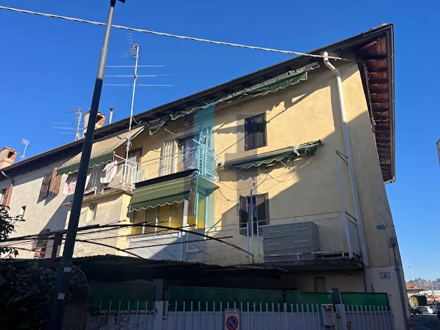 Immagine 2 di Appartamento in vendita  in Via Galileo Galilei a Curno