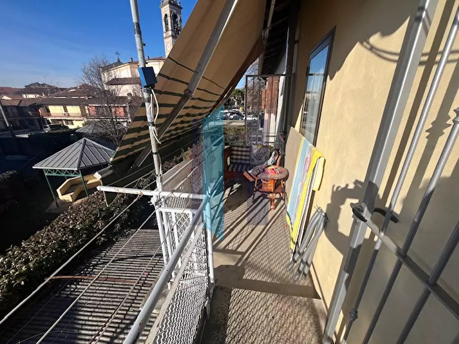 Immagine 5 di Appartamento in vendita  in Via Galileo Galilei a Curno