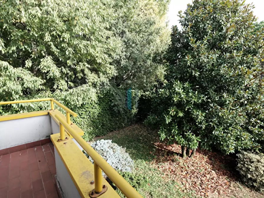 Immagine 14 di Villa in vendita  in Via Emilia a Curno