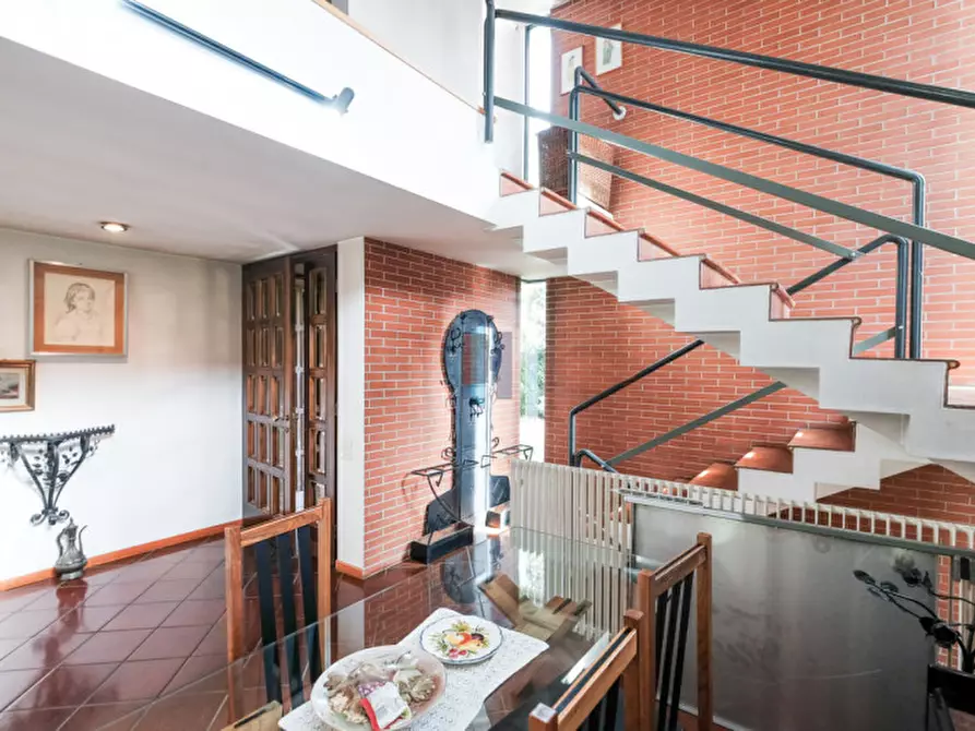 Immagine 23 di Villa in vendita  in Via Emilia a Curno