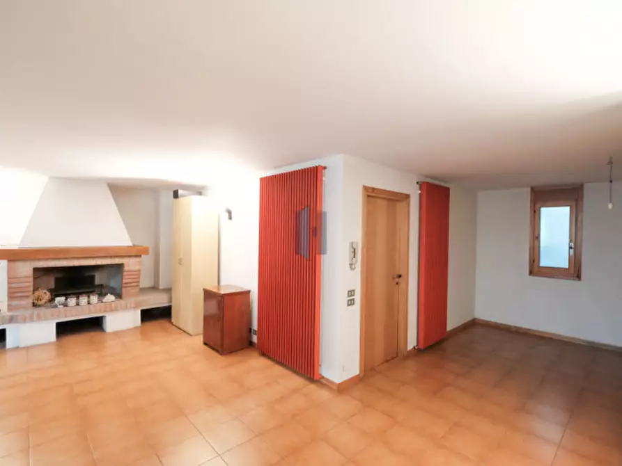 Immagine 25 di Villa in vendita  in Via Emilia a Curno