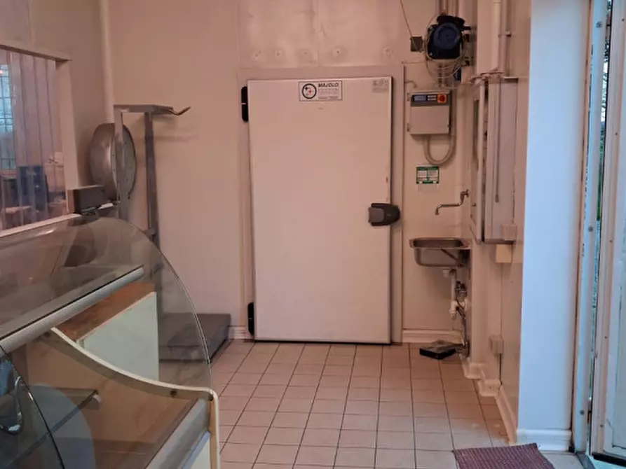 Immagine 5 di Laboratorio in affitto  in Via Padova a Cartura