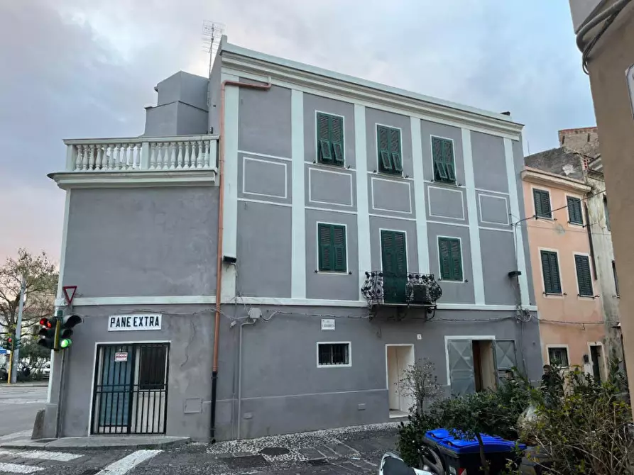 Immagine 1 di Casa indipendente in vendita  a Sassari