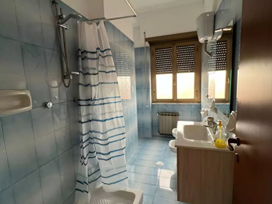 Immagine 9 di Camera in affitto  in VIA ENDIMIONE a Roma