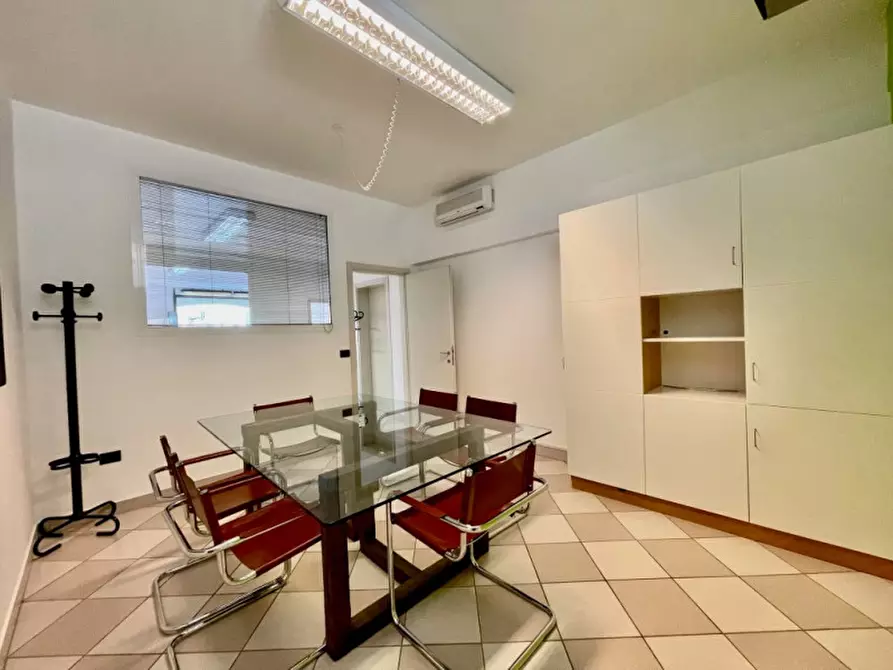 Immagine 1 di Ufficio in affitto  a Montebelluna