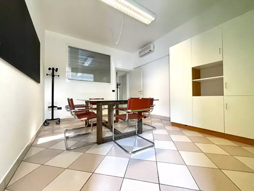 Immagine 2 di Ufficio in affitto  a Montebelluna