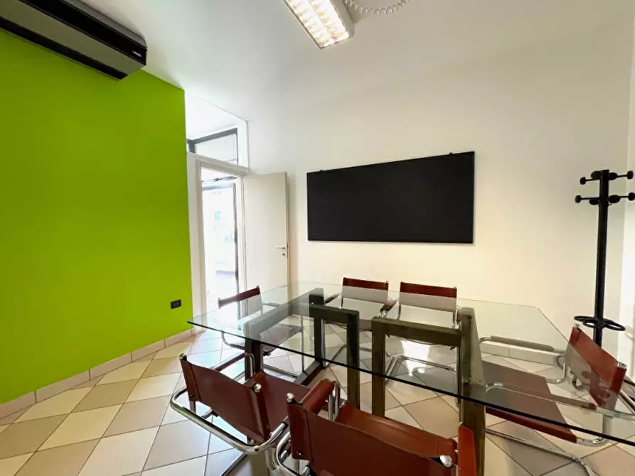 Immagine 4 di Ufficio in affitto  a Montebelluna