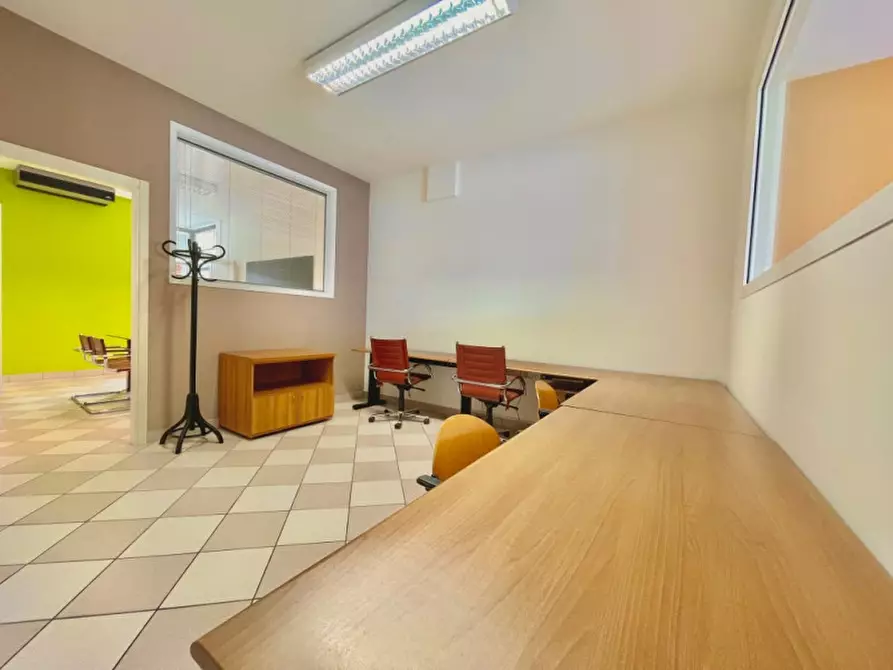 Immagine 13 di Ufficio in affitto  a Montebelluna