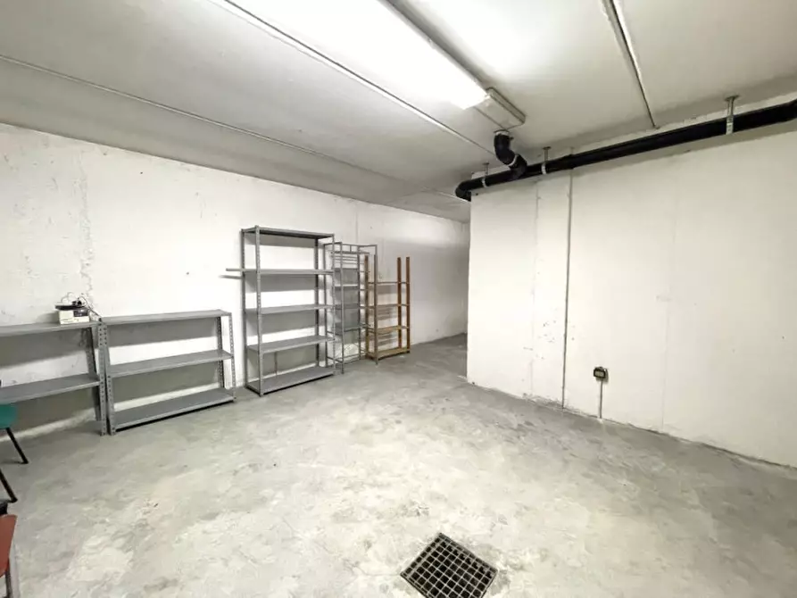 Immagine 16 di Ufficio in affitto  a Montebelluna