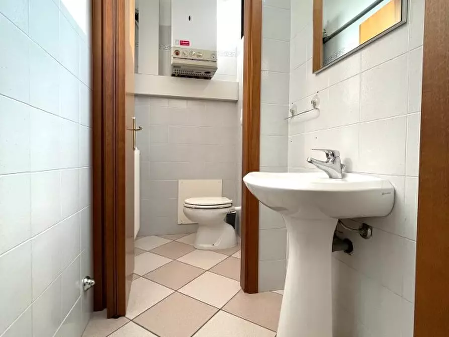 Immagine 18 di Ufficio in affitto  a Montebelluna