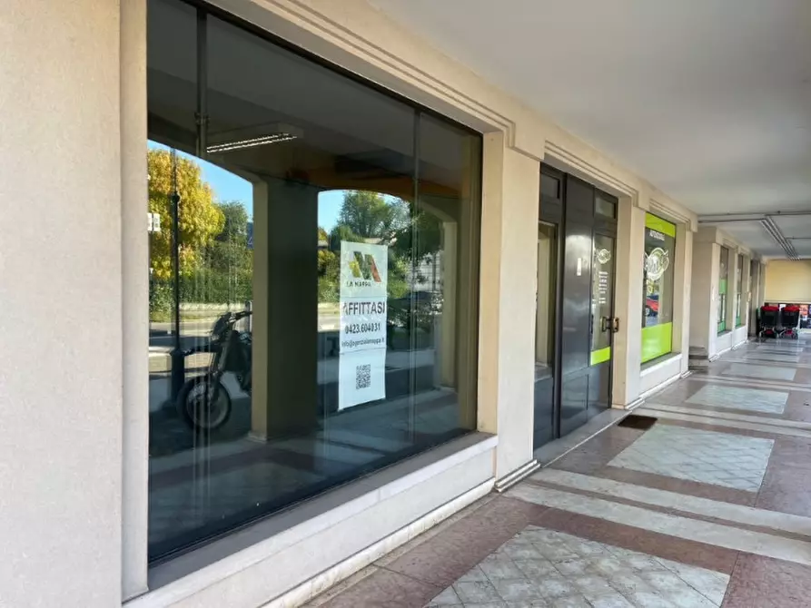Immagine 22 di Ufficio in affitto  a Montebelluna