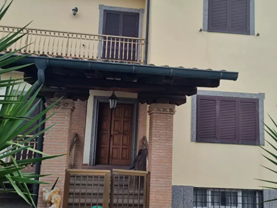 Immagine 1 di Villa in vendita  in VIA DEI REDATTORI a Roma