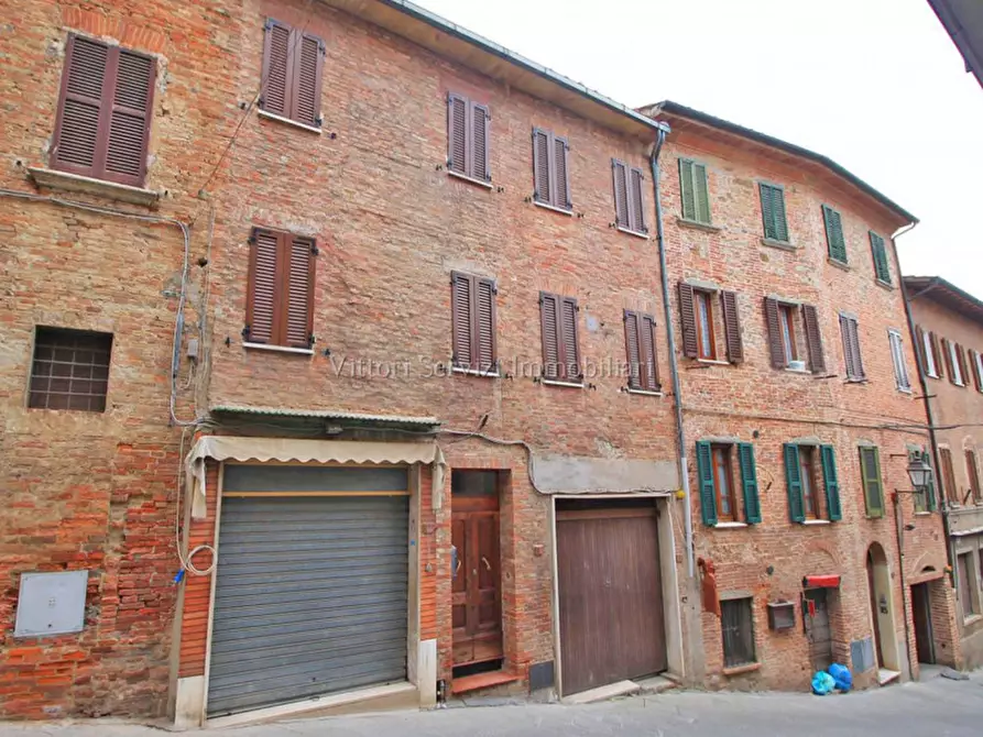 Immagine 1 di Casa bifamiliare in vendita  in Via Passeggio garibaldi a Torrita Di Siena