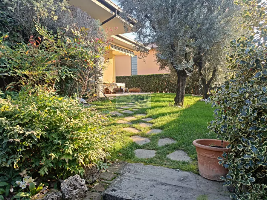 Immagine 1 di Casa indipendente in vendita  in Via I Maggio a Castegnato