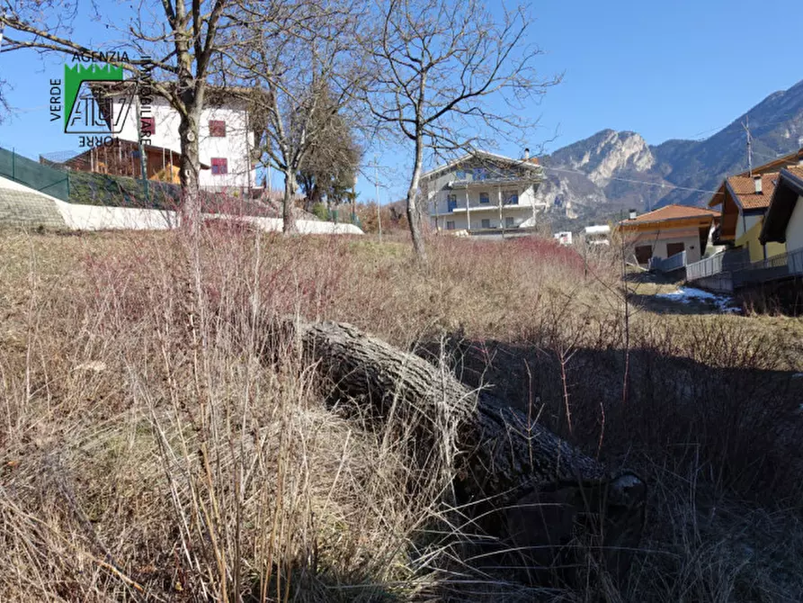 Immagine 4 di Terreno in vendita  in Vigo di Ton, via Castel Thun a Ton