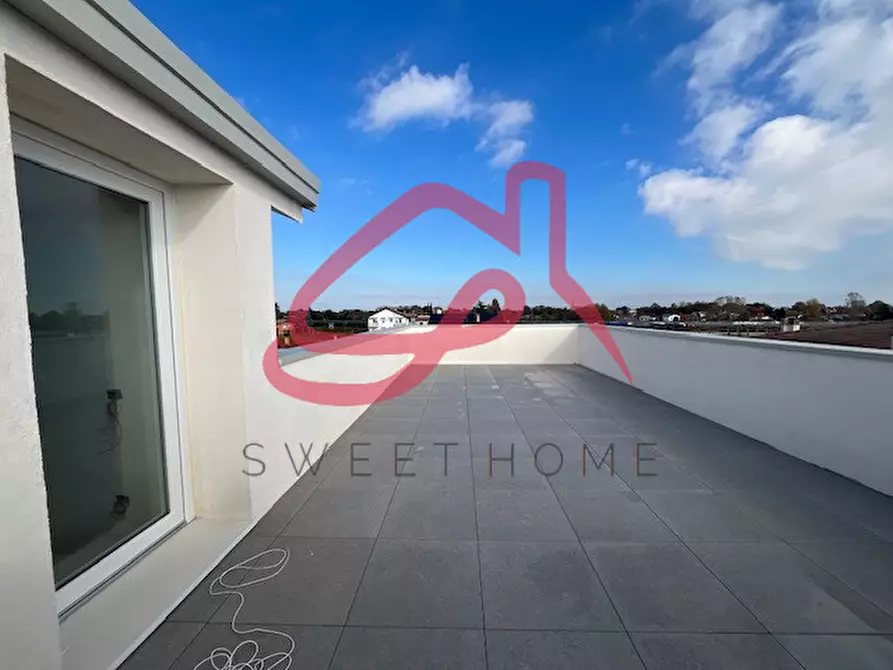 Immagine 14 di Appartamento in vendita  in Via Madonna della Salute a Padova