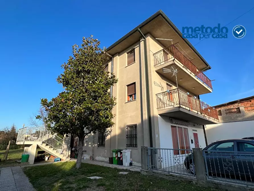 Immagine 1 di Appartamento in vendita  in Via Ponte del Merlo 14/B a Rovigo
